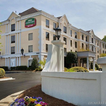 Courtyard Raleigh Crabtree Valley Exterior photo