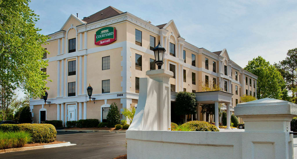 Courtyard Raleigh Crabtree Valley Exterior photo